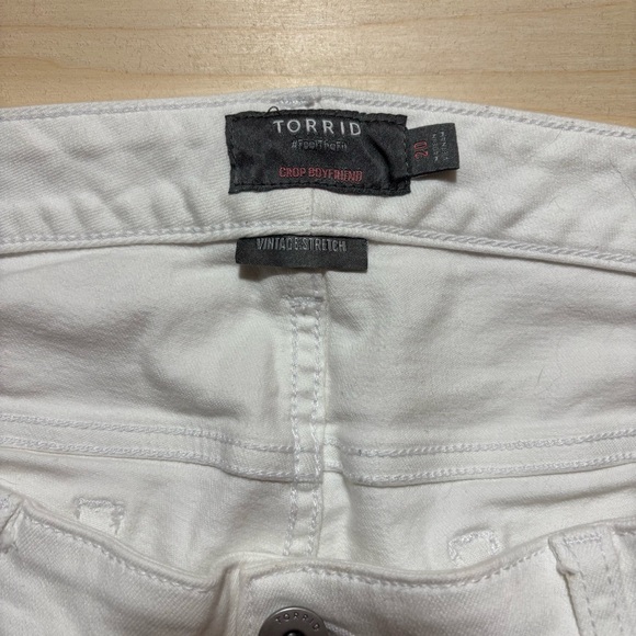 Torrid White Cropped Distressed Jeans - Picture 3 of 6